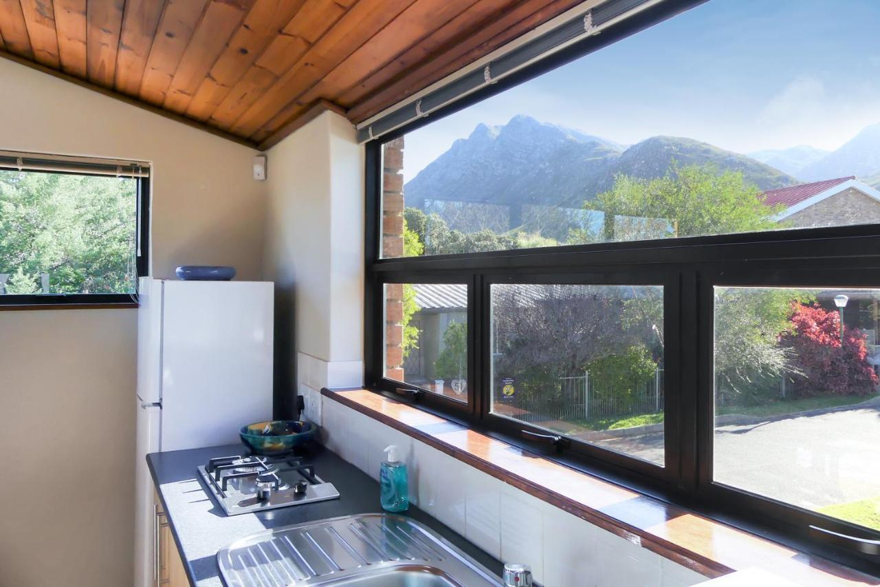 Shalom Self Catering Hotel Kleinmond Luaran gambar