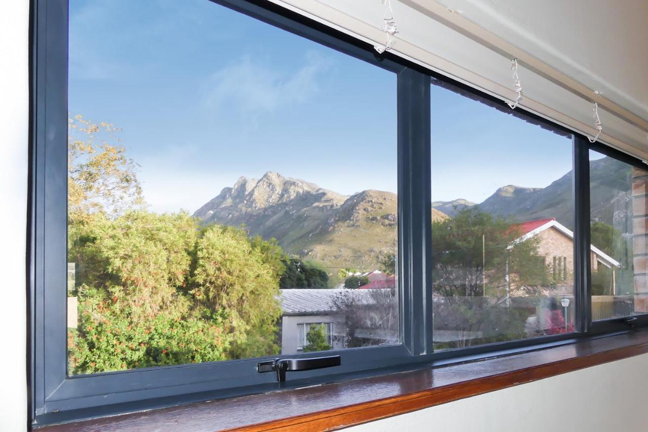Shalom Self Catering Hotel Kleinmond Luaran gambar